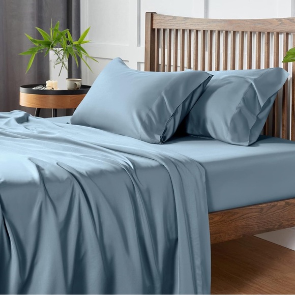 NWT CozyLux Sheets King Sz Rayon derived from Bamboo Oeko-TEX Certified Blue - Picture 3 of 4